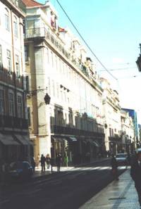 Historic, braced frame timber buildings with masonry infill ('Pombalino' buildings)