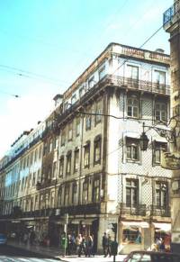 Historic, braced frame timber buildings with masonry infill ('Pombalino' buildings)