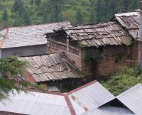 Thathara houses in Himachal Pradesh  