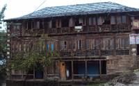 Thathara houses in Himachal Pradesh  